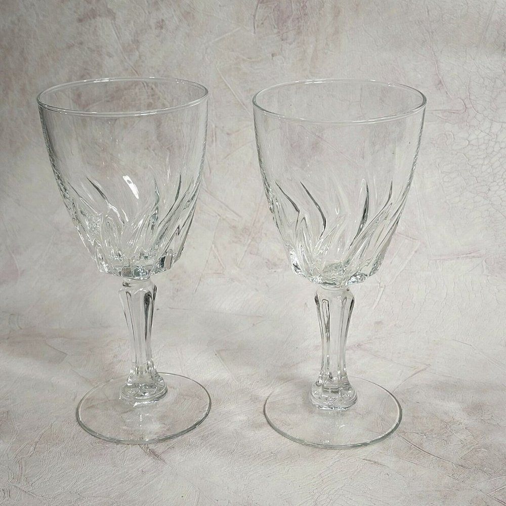2 Vintage‎ Luminarc Crystal Wine Goblets Glasses 7" Tall France